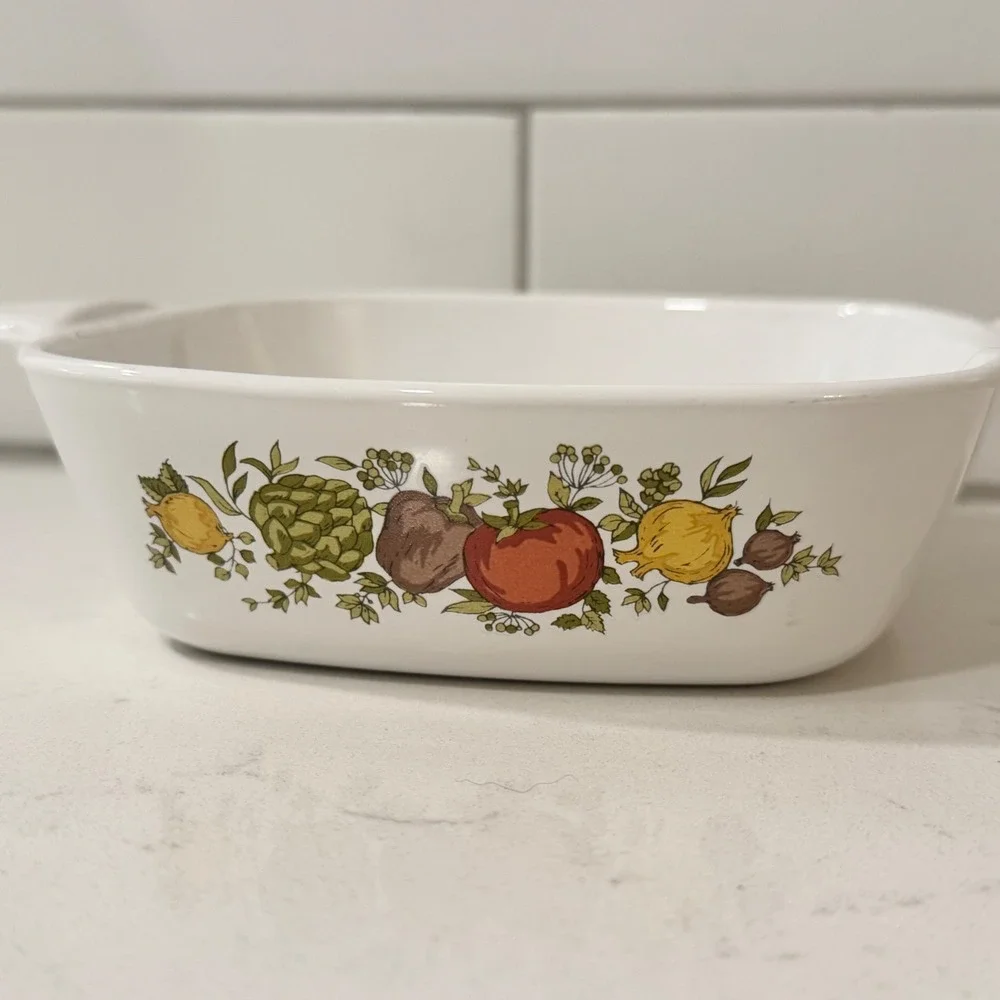 Corning Ware Spice O Life P-41-B 1.75 Cup‎ Petite Casserole Dish Vintage White